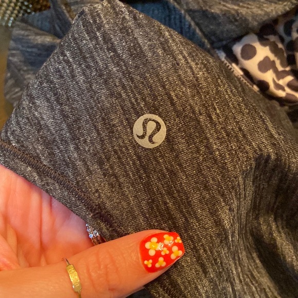 Lululemon🍋Wild Tank - Picture 4 of 5